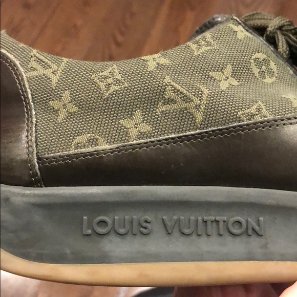 Authentic Louis Vuitton sneakers - Picture 2 of 2